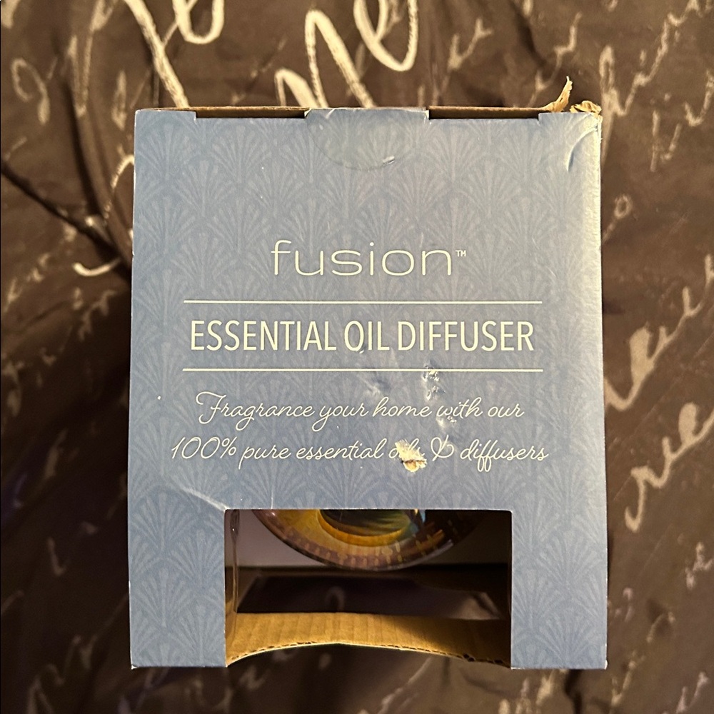 Essential Oil Diffuser - Picture 2 of 5